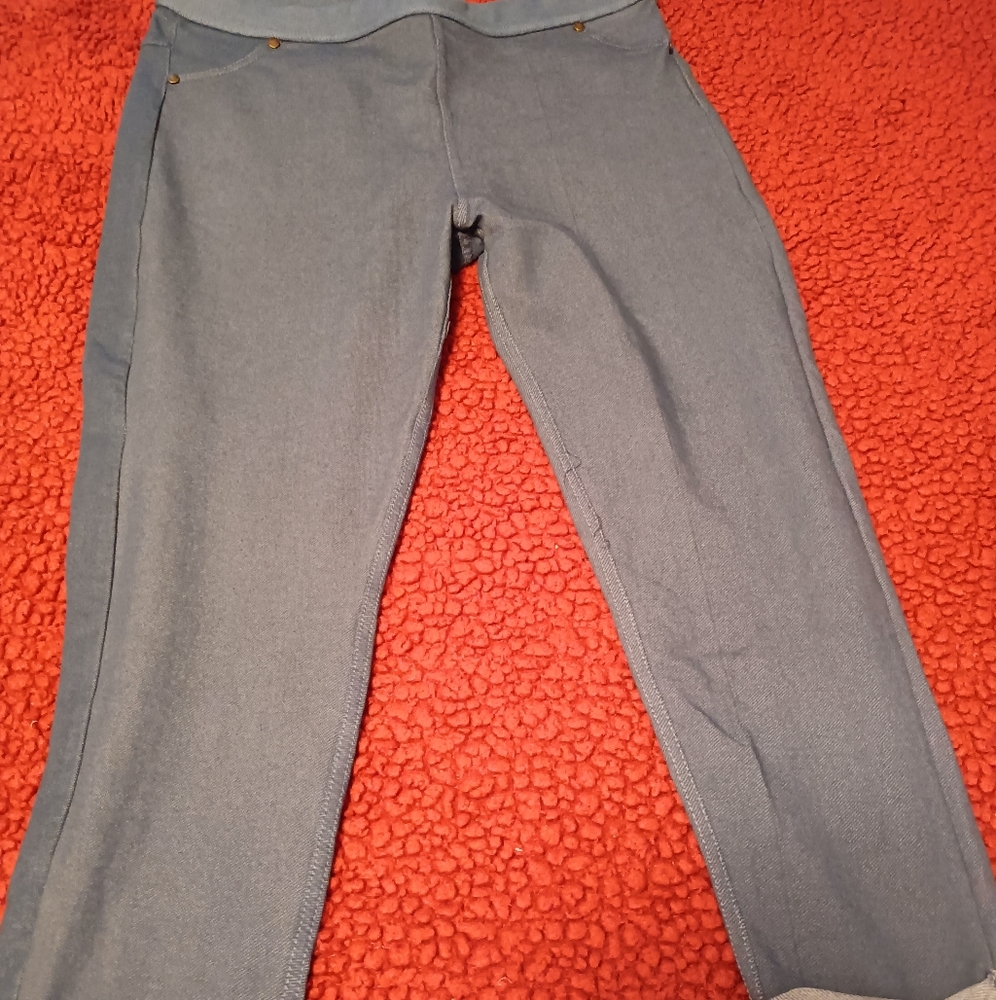 Capri stretch pants